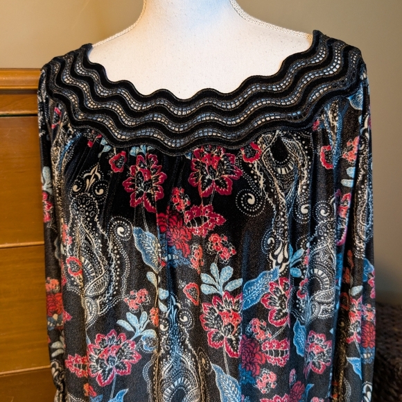 Rafael Crushed Velvet Boat Neck Elegant Party Blouse SZ L - Picture 3 of 12